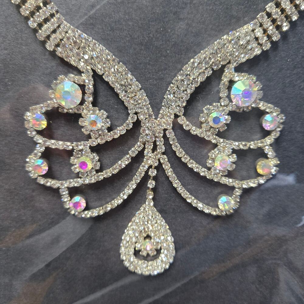 Crystal Rhinestone Statement Necklace - Picture 2 of 3